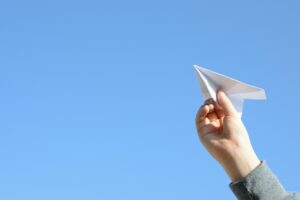 開発受託の契約形態と実務 – 請負契約・準委任契約の違いから成功事例まで完全解説