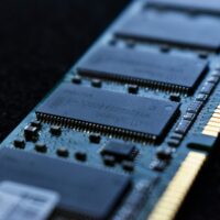 3D NAND Flash搭載USBメモリの寿命とデータ保護 - フラッシュメモリの仕組みから安全な運用まで完全解説