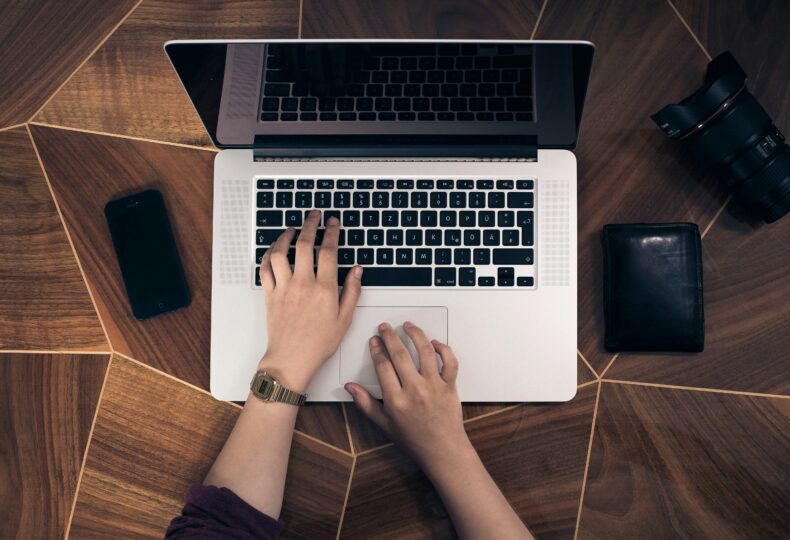 SOCとは?24時間365日体制でサイバー攻撃から企業を守る仕組み
