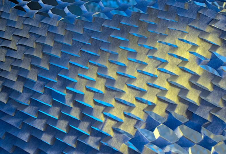 CFRPとは?炭素繊維強化プラスチックの特徴・用途・価格を徹底解説
